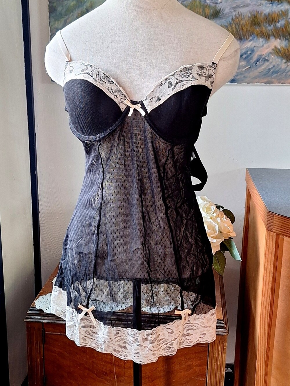 Just Sexy Lingerie Sheer Lace Baby Doll Lingerie Chemise & Panty Set, L, NWOT